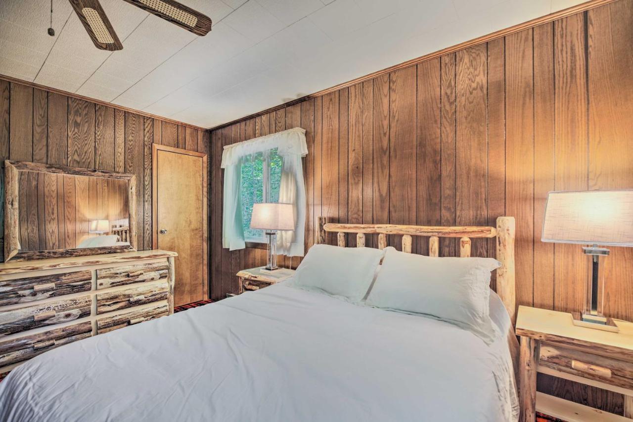 Cozy Adirondacks Cabin Walk To Lake Eaton! Jay Bagian luar foto